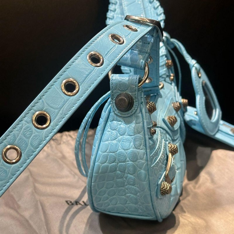 💎Han's house精品服飾💎BALENCIAGA 巴黎世家 小羊皮 鱷魚壓紋 671309 CAGOLE 三合一 肩背包 單肩包 原價83000-9