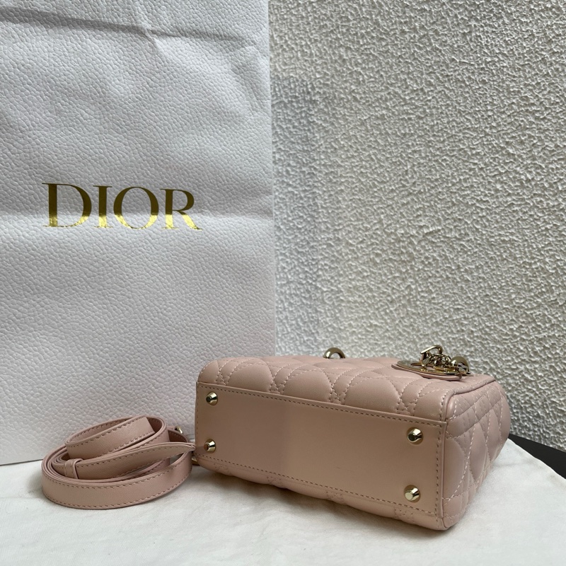 Dior迪奧裸粉色羊皮三格戴妃包-4