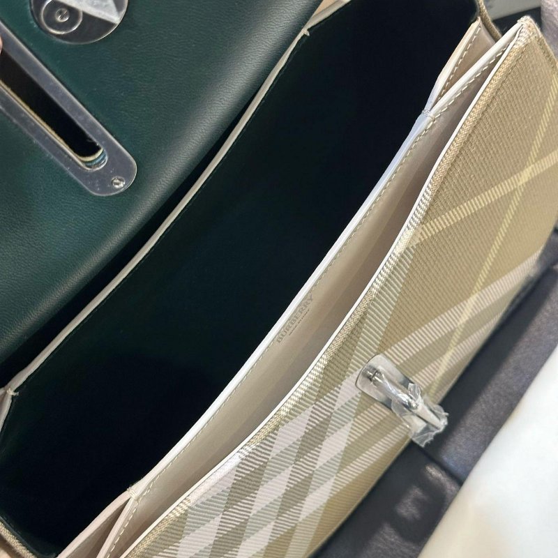 💎Han's house精品服飾💎BURBERRY 小號 Rocking Horse 包 現貨 原價69000-4