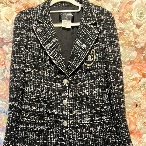 Chanel勛章外套和包裙38碼