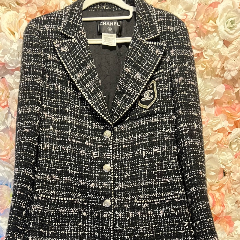 Chanel勛章外套和包裙38碼-0