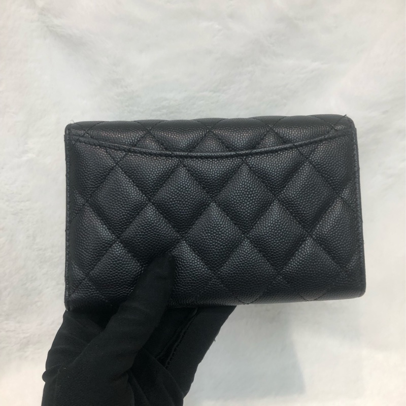 Chanel 黑金荔枝牛中銀包 XC358-1