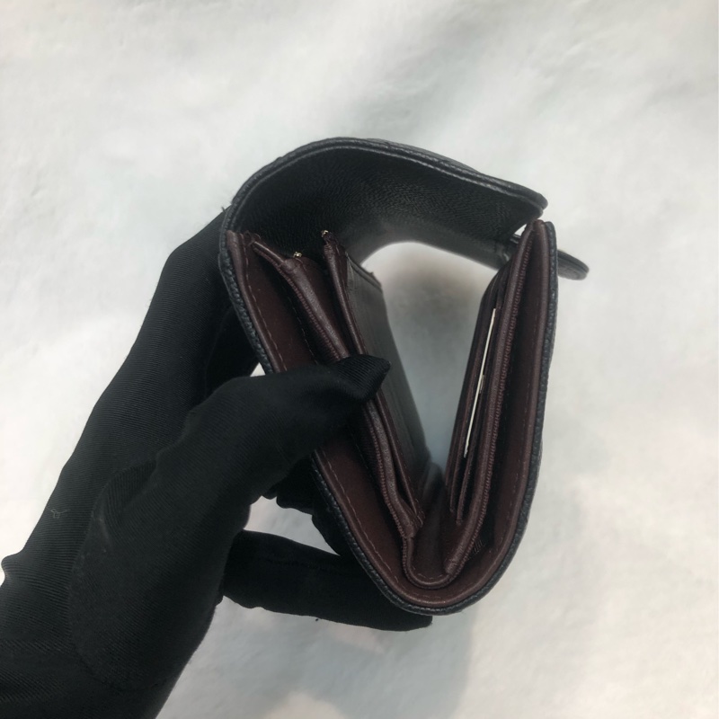 Chanel 黑金荔枝牛中銀包 XC358-2