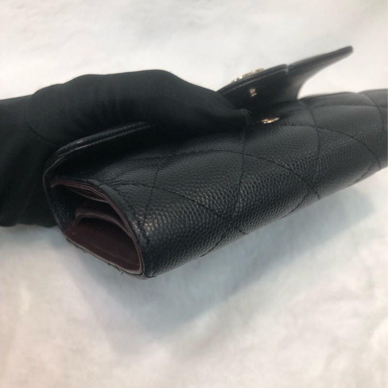 Chanel 黑金荔枝牛中銀包 XC358-8