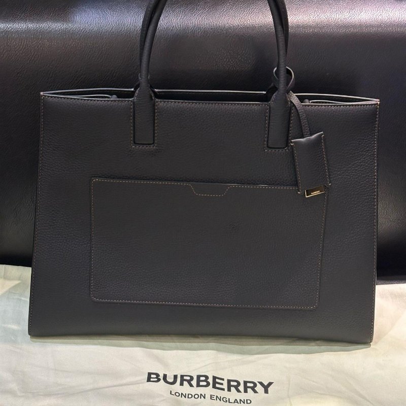 💎Han's house精品服飾💎burberry Frances 包 中號 義大利製 原價95000-2