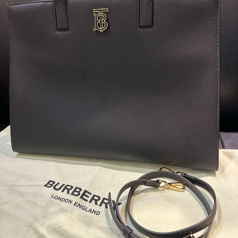 💎Han's house精品服飾💎burberry Frances 包 中號 義大利製 原價95000-3