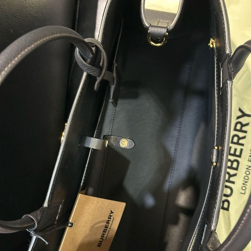 💎Han's house精品服飾💎burberry Frances 包 中號 義大利製 原價95000-4