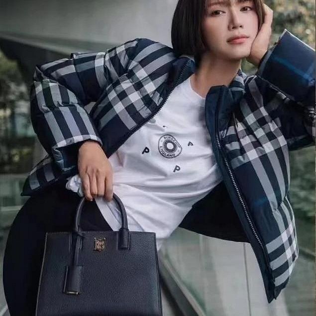 💎Han's house精品服飾💎burberry Frances 包 中號 義大利製 原價95000-7