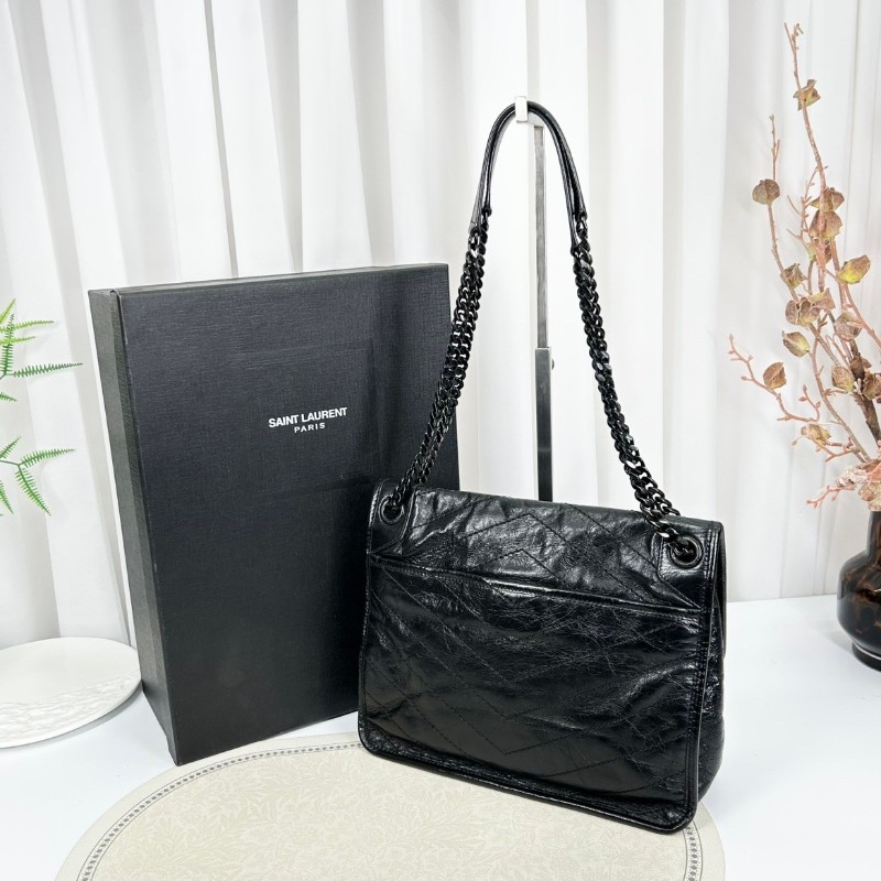 bj yff 專櫃價4.6折！SAINT LAURENT聖羅蘭   D扣 YSL Niki 黑鏈黑標Logo復古皺褶斜挎單肩包-3