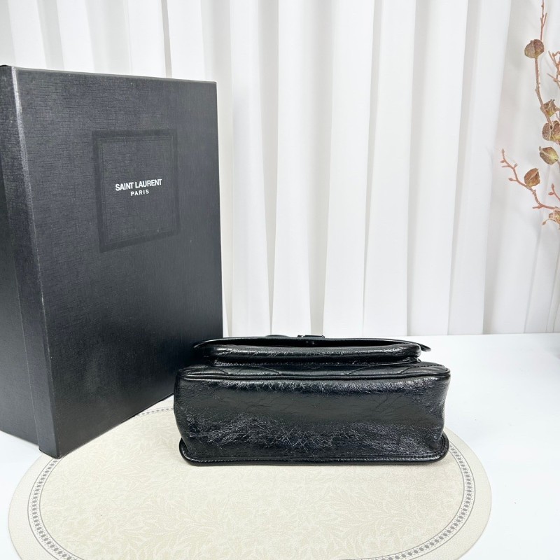 bj yff 專櫃價4.6折！SAINT LAURENT聖羅蘭   D扣 YSL Niki 黑鏈黑標Logo復古皺褶斜挎單肩包-4