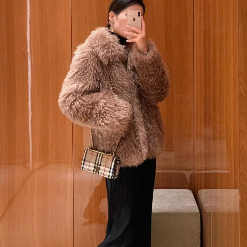 💎Han's house精品服飾💎Burberry Lola 格紋 肩背 包 小號 義大利製 現貨 原價79000-2