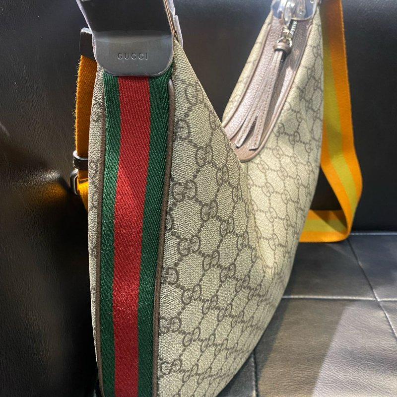 💎Han's house精品服飾💎 GUCCI Attache 702823 多種揹法 肩背包 側背包 原價92000-3