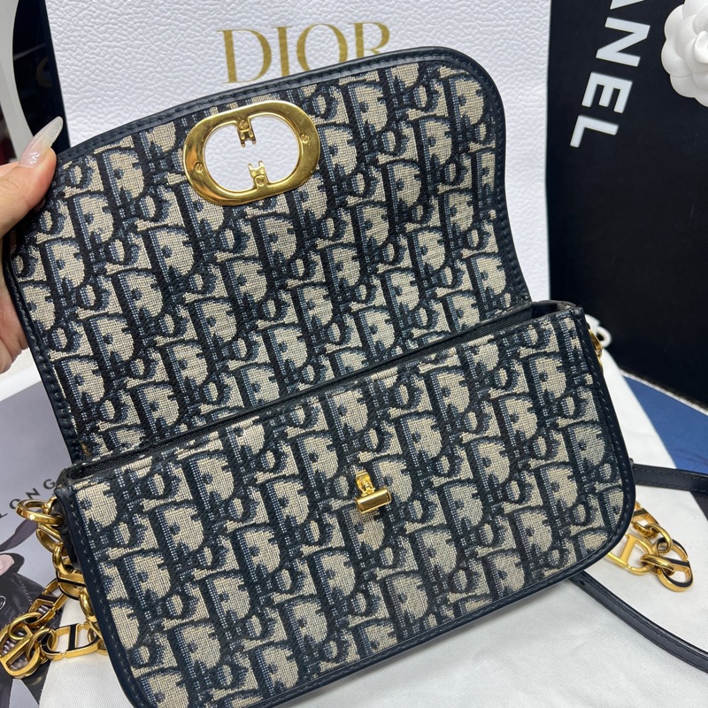 Dior迪奥30蒙田 Avenue 老花斜挎包-9