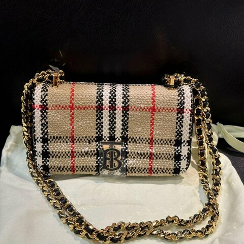 💎Han's house精品服飾💎 Burberry TB Lola 格紋  斜背包 迷你 17x10x3.5CM 現貨 原價57200