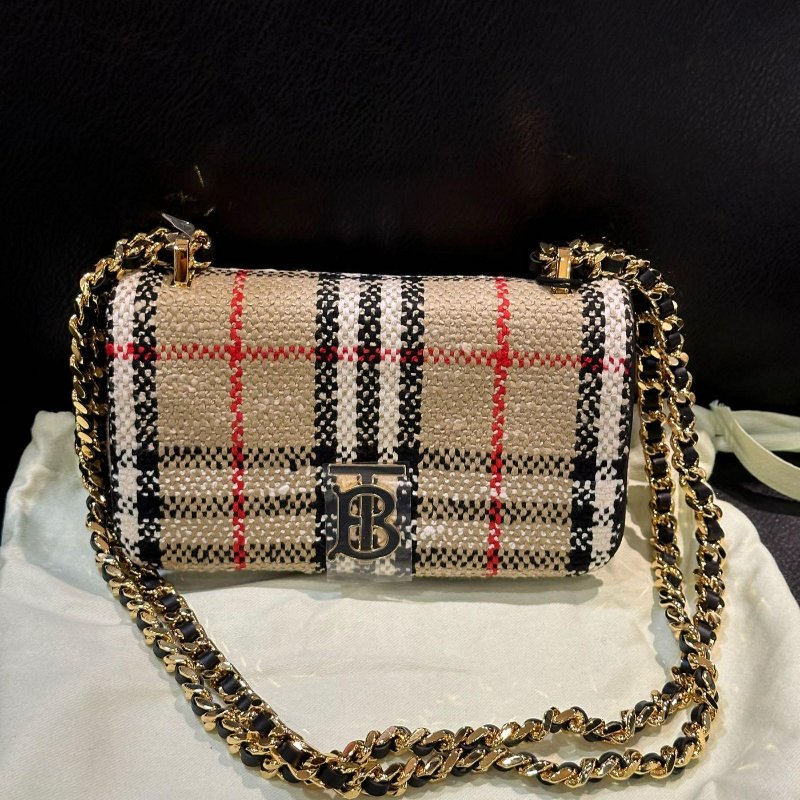 💎Han's house精品服飾💎 Burberry TB Lola 格紋 斜背包 迷你 17x10x3.5CM 現貨 原價57200-0