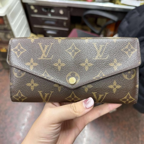 LV Sarah 長夾