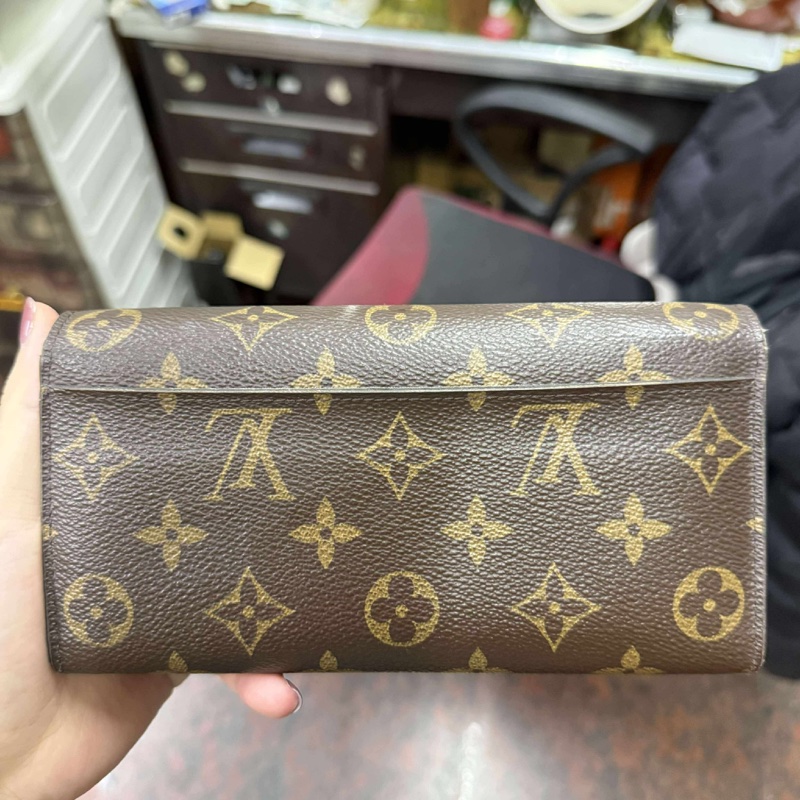 LV Sarah 長夾-11