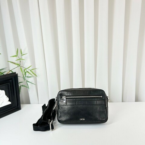 迪奧/Dior Safari  黑色全皮拉鍊相機包單肩斜挎包 五金銀色logo 可手拿也可單肩斜挎 實用百搭