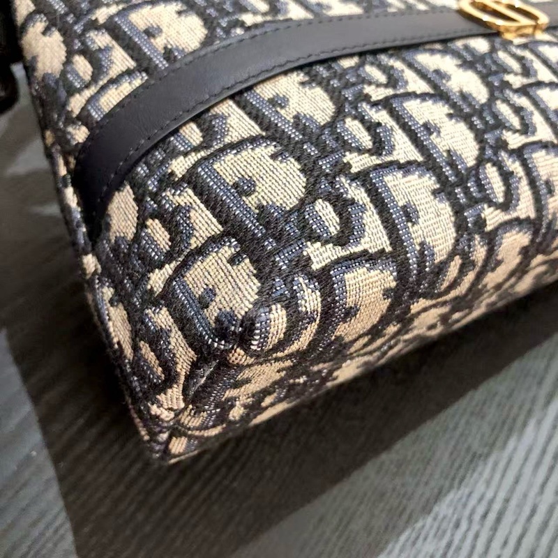 Dior迪奧Miss Caro老花水餃包-6