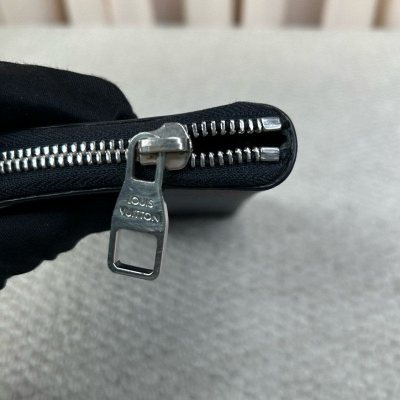 LV路易威登迷彩塗鴉藍色棋盤格拉鏈長款錢包 銀色五金 卡位多 容量實用 日常使用方便-18