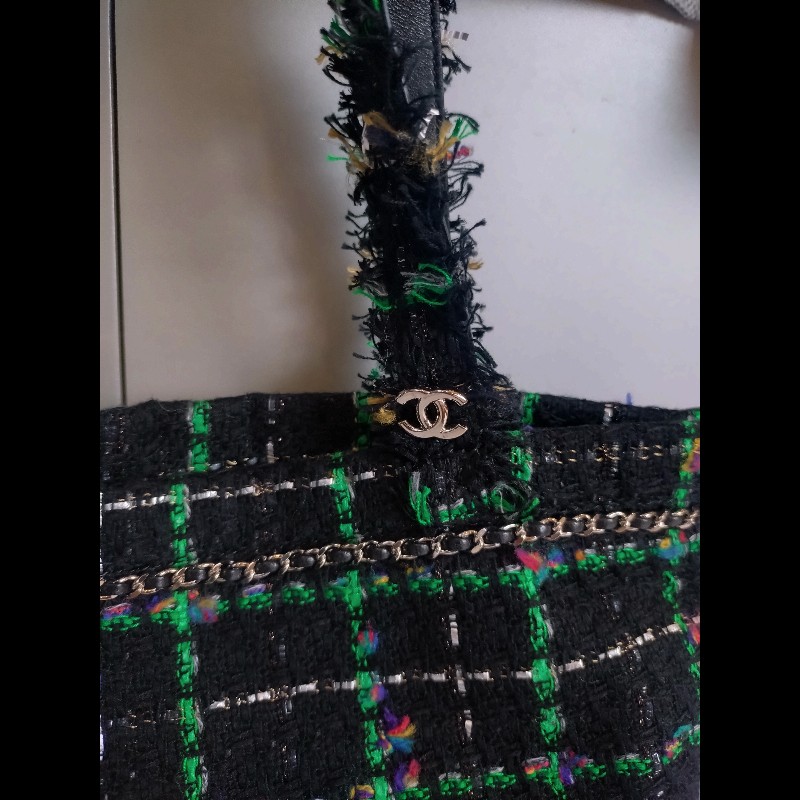 Chanel 黑綠毛呢布機器人水鑽直式托特包-12