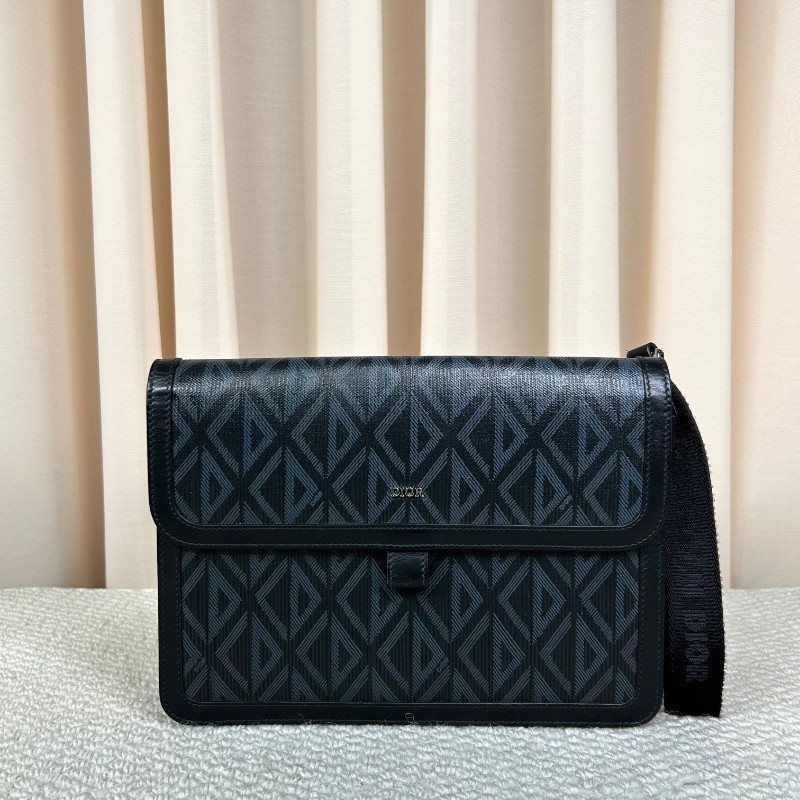 Dior迪奧 Diamond A5鑽石紋手拿包 翻蓋開合 手拎可拆卸 容量實用 日常商務休閒都合適-0