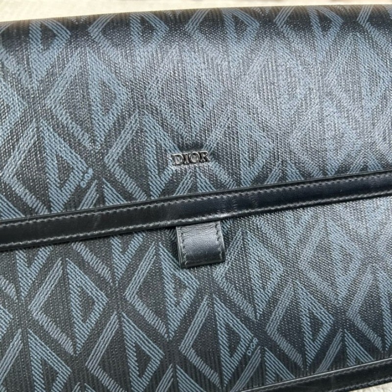 Dior迪奧 Diamond A5鑽石紋手拿包 翻蓋開合 手拎可拆卸 容量實用 日常商務休閒都合適-3