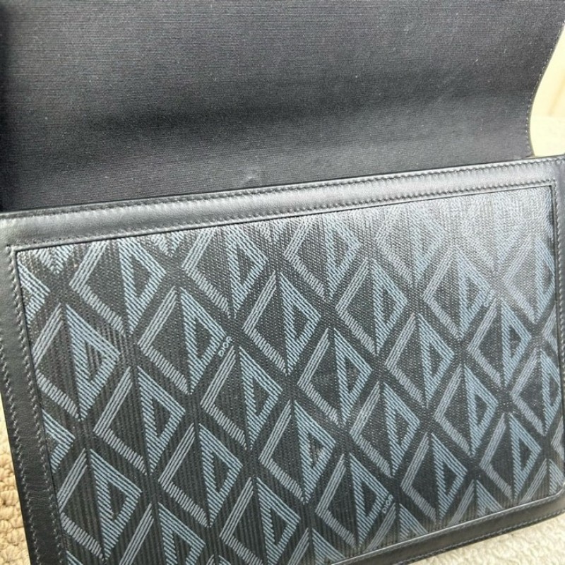 Dior迪奧 Diamond A5鑽石紋手拿包 翻蓋開合 手拎可拆卸 容量實用 日常商務休閒都合適-17