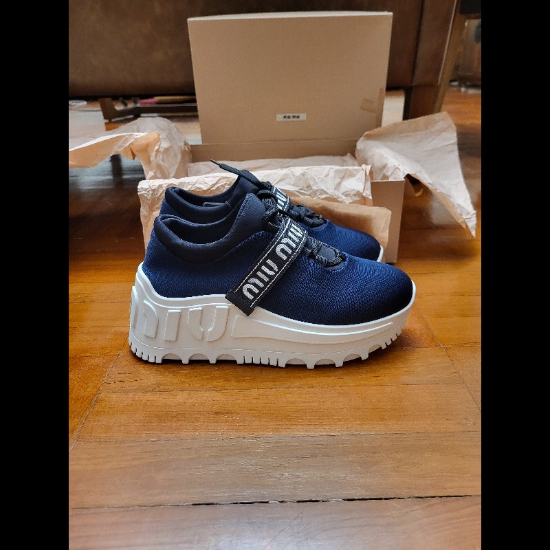 99新 Miu Miu 軍藍色運動款厚底鞋 歐37碼-1