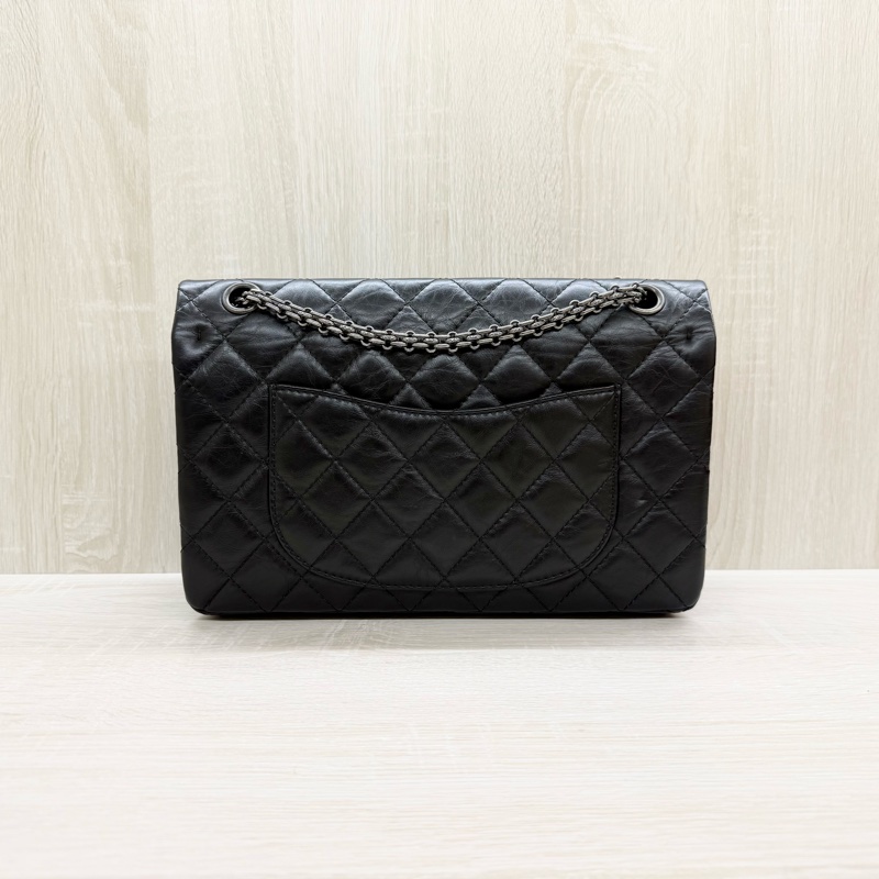 chanel 🖤（專櫃416300）黑色揉製牛皮仿舊銀扣2.55/28CM-3