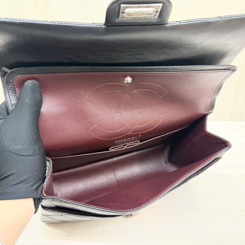 chanel 🖤（專櫃416300）黑色揉製牛皮仿舊銀扣2.55/28CM-8