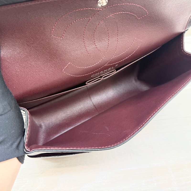 chanel 🖤（專櫃416300）黑色揉製牛皮仿舊銀扣2.55/28CM-9