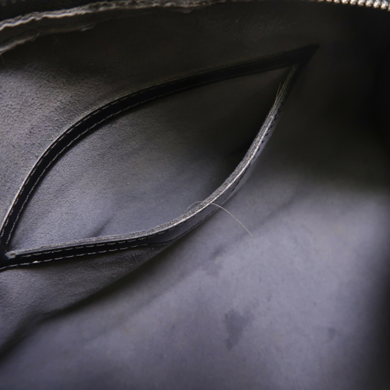 LOUIS VUITTON Epi Soufflot銀扣肩背袋-5