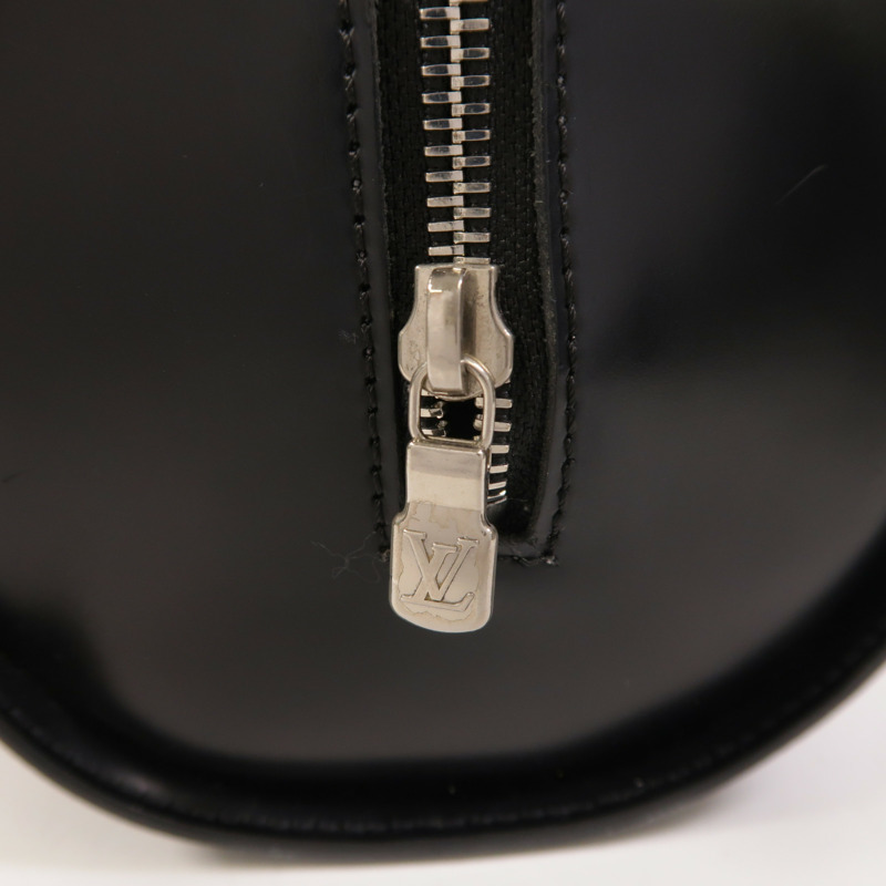 LOUIS VUITTON Epi Soufflot銀扣肩背袋-15