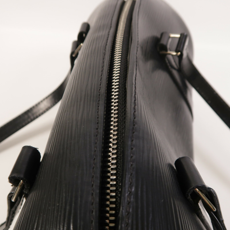 LOUIS VUITTON Epi Soufflot銀扣肩背袋-22