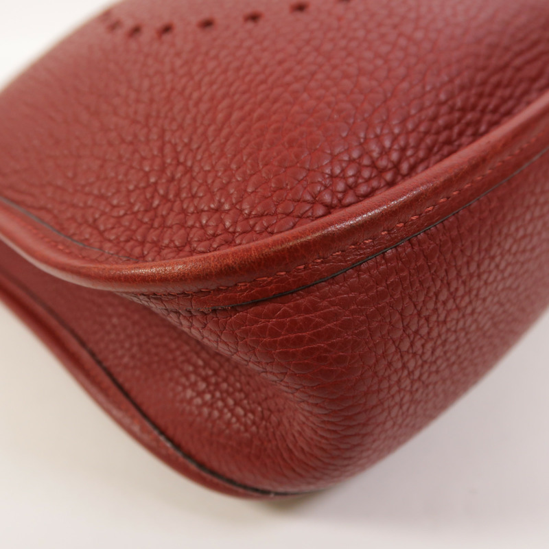 HERMES Clemence皮革Evelyne PM銀扣肩背袋Rouge H-11