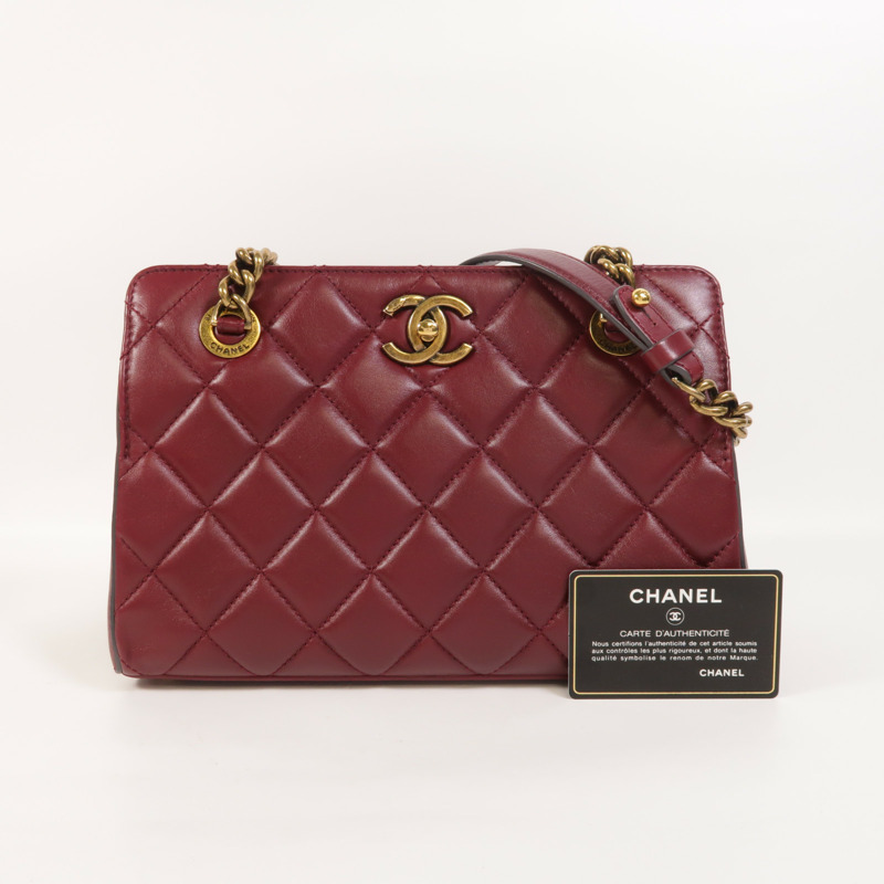 CHANEL 牛皮皮革Chain Shoulder金扣鏈帶肩背袋-9