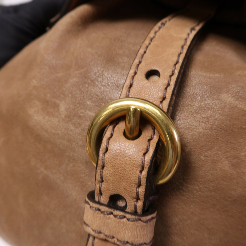 Miu Miu 牛皮皮革Shoulder Bag金扣肩背袋-14