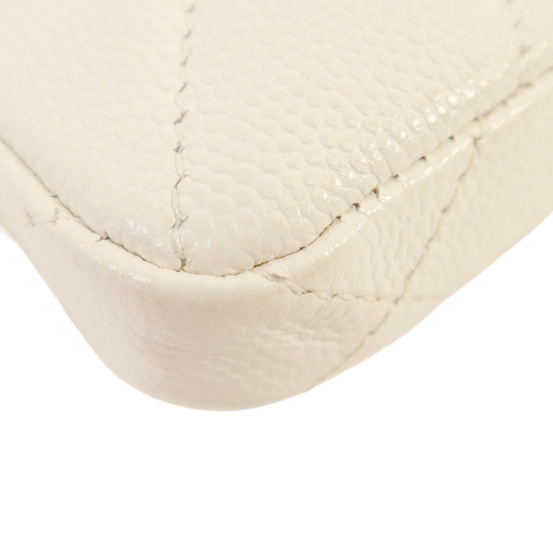 CHANEL 牛皮皮革Mini Bag With Chain金扣鏈帶肩背袋-12