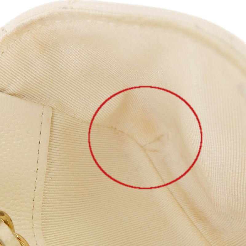 CHANEL 牛皮皮革Mini Bag With Chain金扣鏈帶肩背袋-16