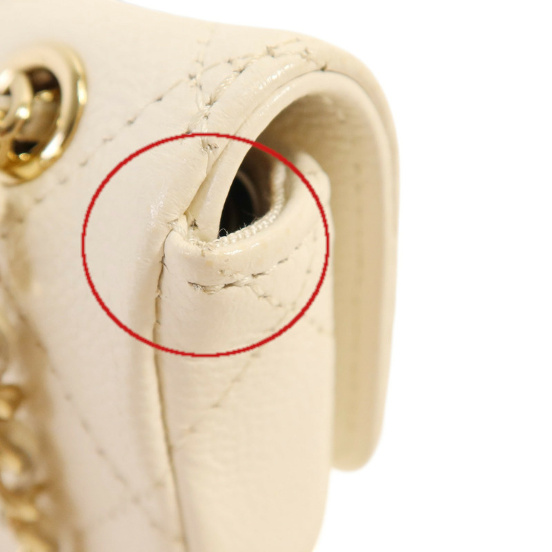 CHANEL 牛皮皮革Mini Bag With Chain金扣鏈帶肩背袋-18