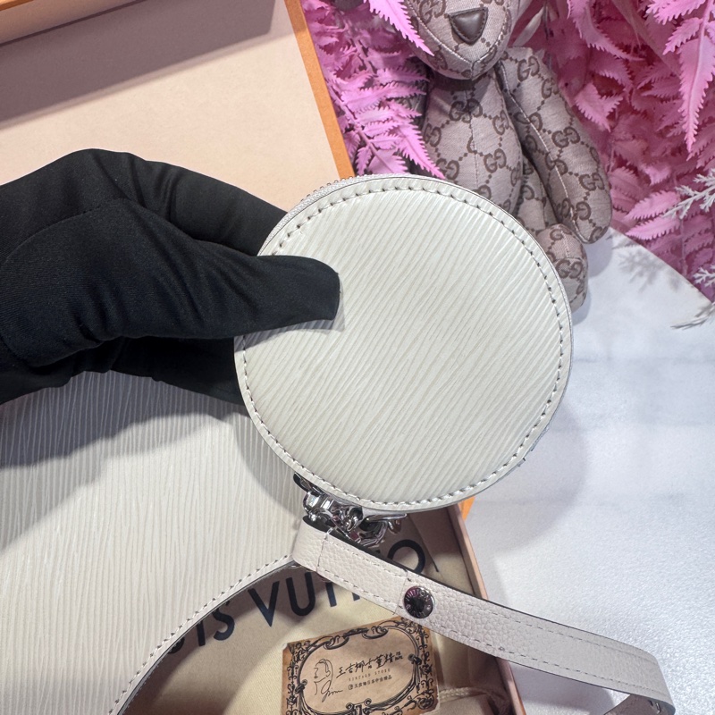 LV epi牛角包/王吉娜古董精品-7