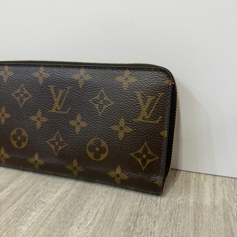 LV老花拉鏈罌粟紅長夾-2