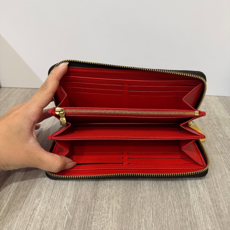 LV老花拉鏈罌粟紅長夾-6