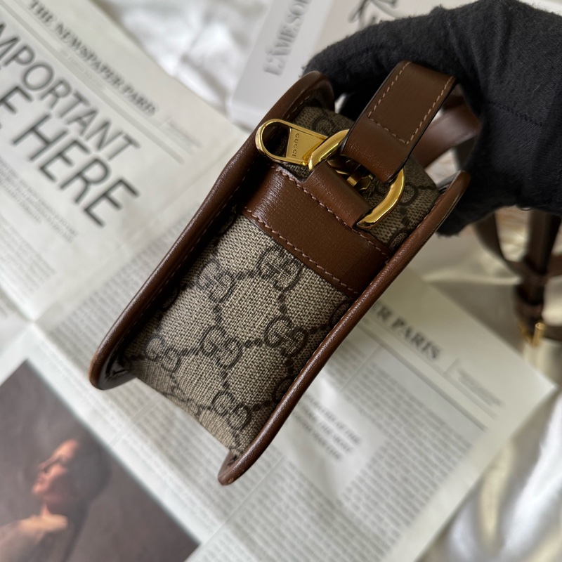 Interlocking G 塗層帆布拉鍊迷你斜背包(棕色)-2