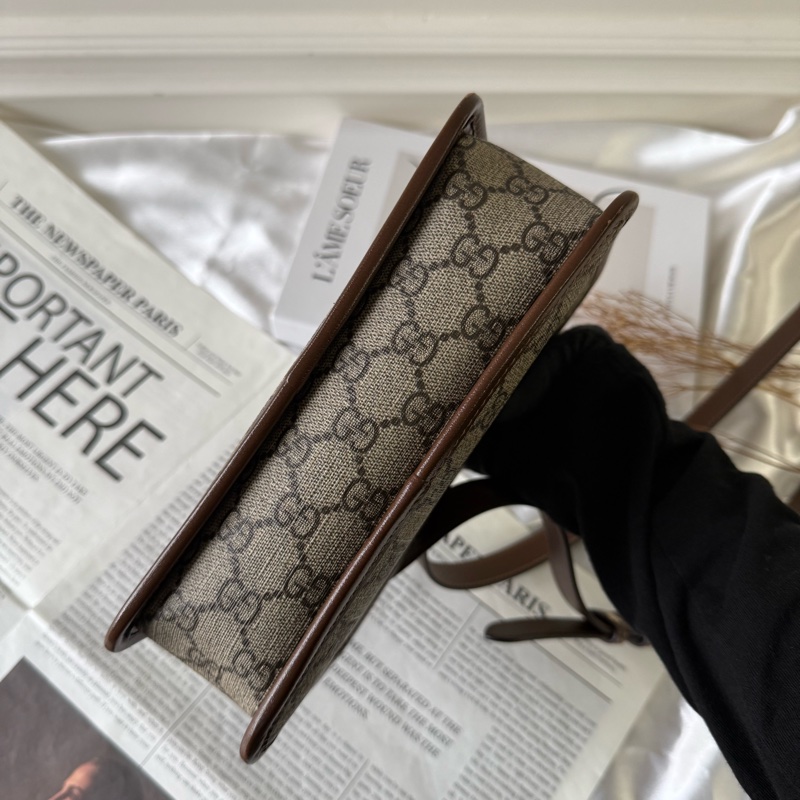 Interlocking G 塗層帆布拉鍊迷你斜背包(棕色)-3