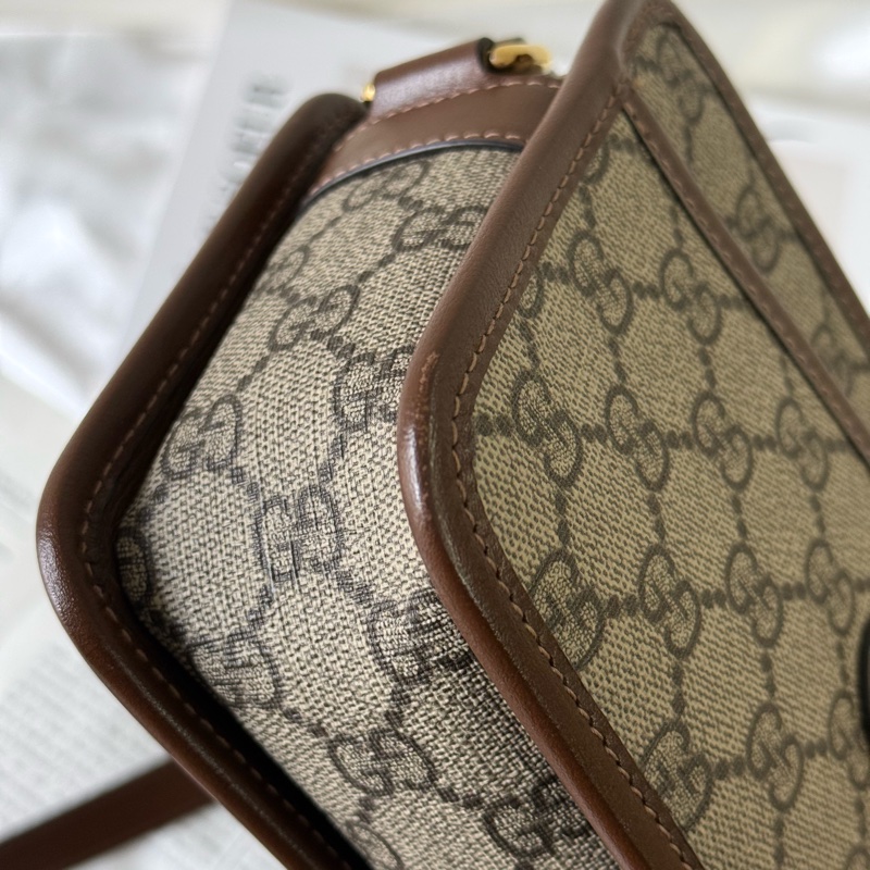 Interlocking G 塗層帆布拉鍊迷你斜背包(棕色)-7