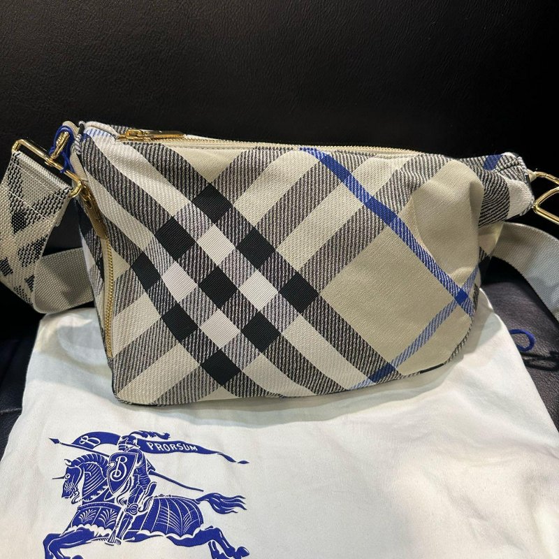 💎Han's house精品服飾💎 Burberry SHIELD 格紋 腰包 側背包 義大利製 現貨 原價75000-0
