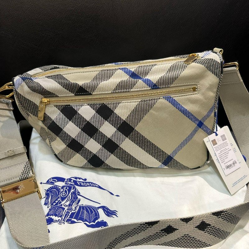 💎Han's house精品服飾💎 Burberry SHIELD 格紋 腰包 側背包 義大利製 現貨 原價75000-2