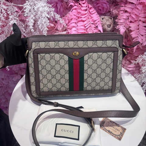 Gucci 老花信封斜背包/王吉娜古董精品